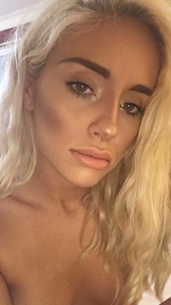 Naomi Woods Full Size