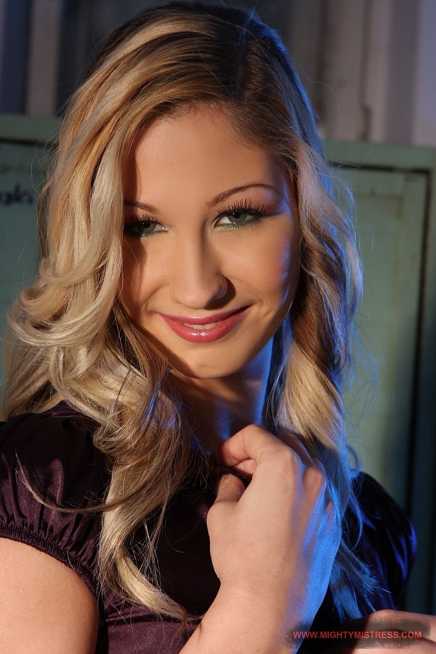 Cindy White Full Size