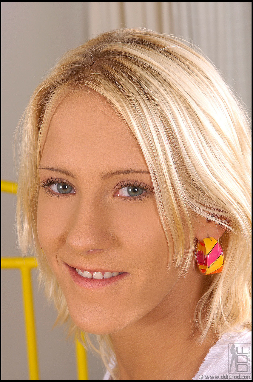 Justine Ashley Full Size